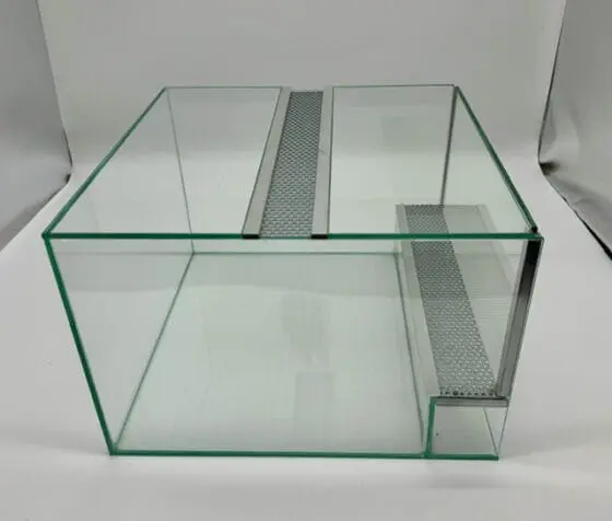 Nano terrarium 30x30x20 dla pająka gilotyna z wentylacją - obrazek 2