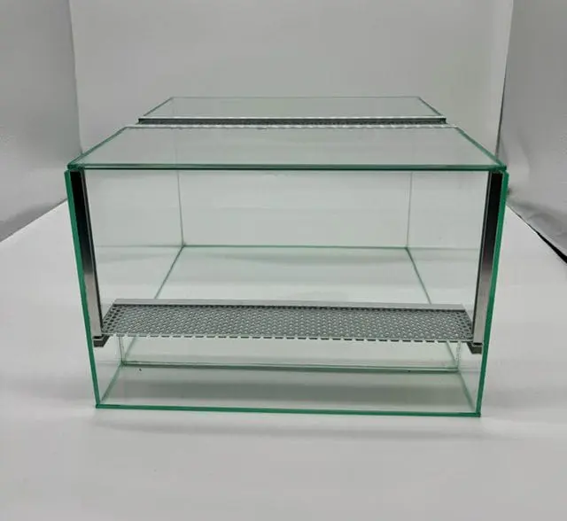 Nano terrarium 30x30x20 dla pająka gilotyna z wentylacją