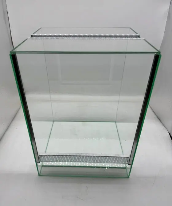 Terrarium pionowe gilotyna z wentylacją - obrazek 3