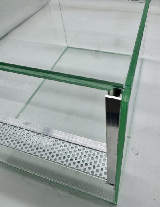Nano terrarium 20x30x20 dla pająka gilotyna z wentylacją - obrazek 5