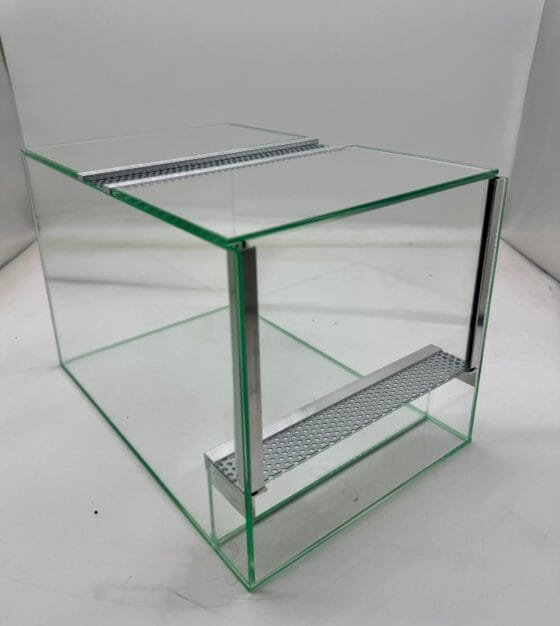 Nano terrarium 20x30x20 dla pająka gilotyna z wentylacją - obrazek 2