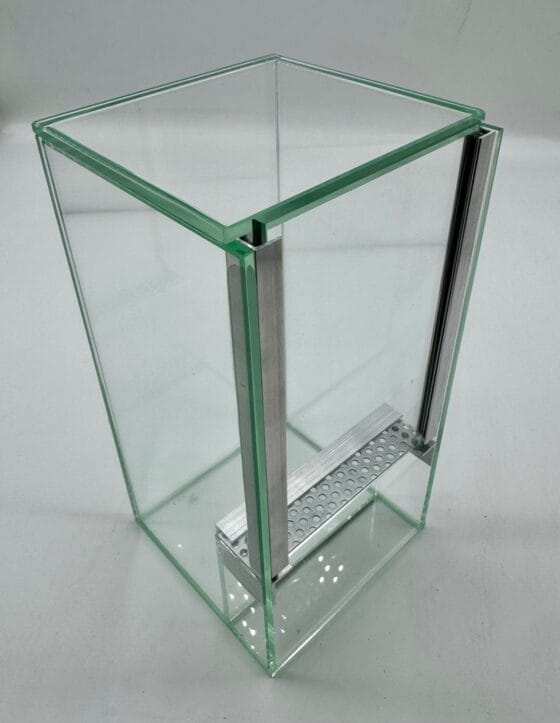 Nano terrarium dla pająka gilotyna z wentylacją 10x10x20 - obrazek 3